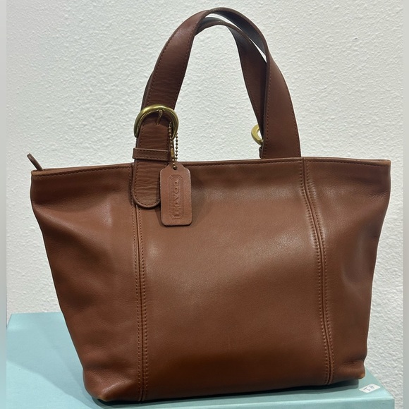 Coach Handbags - Vintage Coach British Tan Leather Waverly Tote Bag